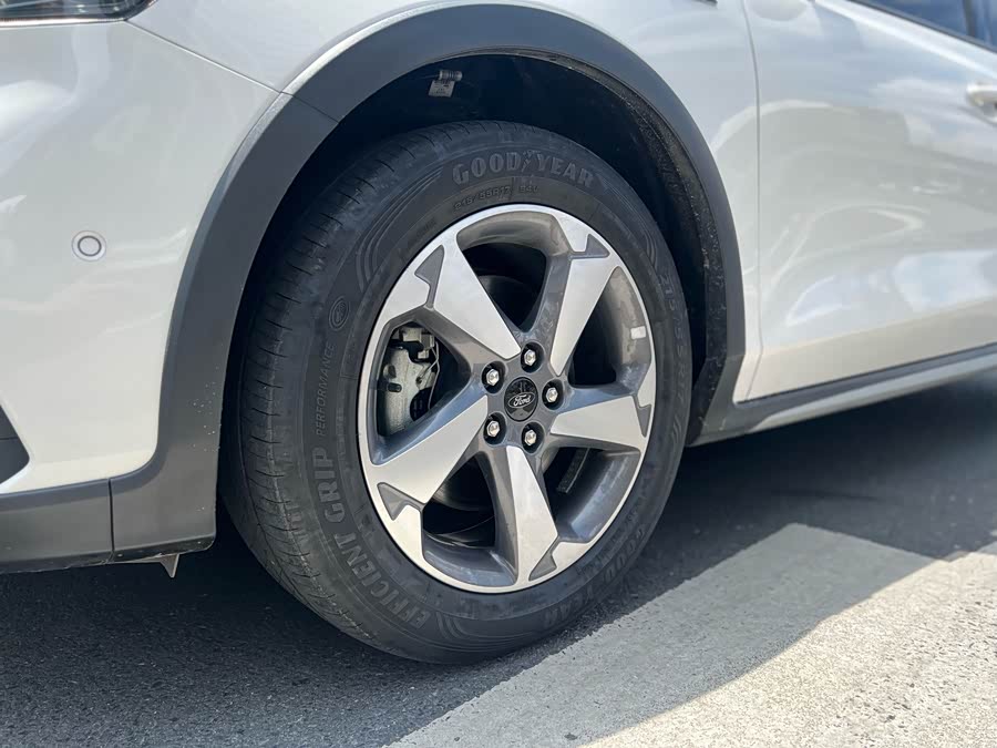 Ford Focus Active 2021 #19 Ford Focus Active 2021 car image #19