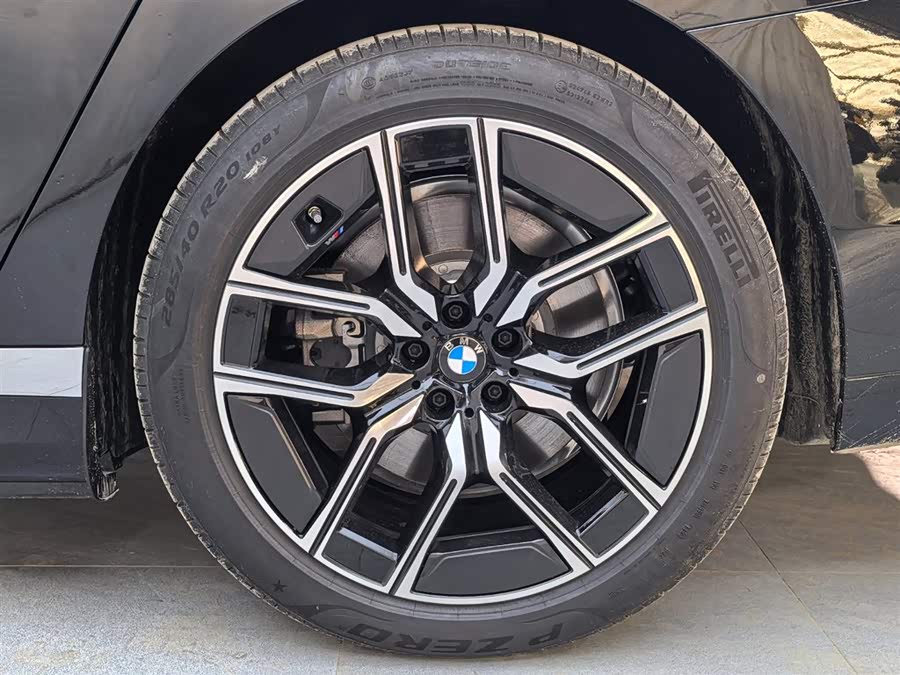 宝马 宝马i7 2024 汽车图片 #19