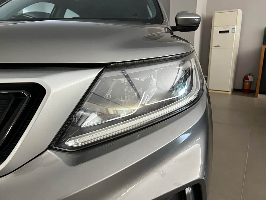 GEELY Vision X6 2020 car image #19