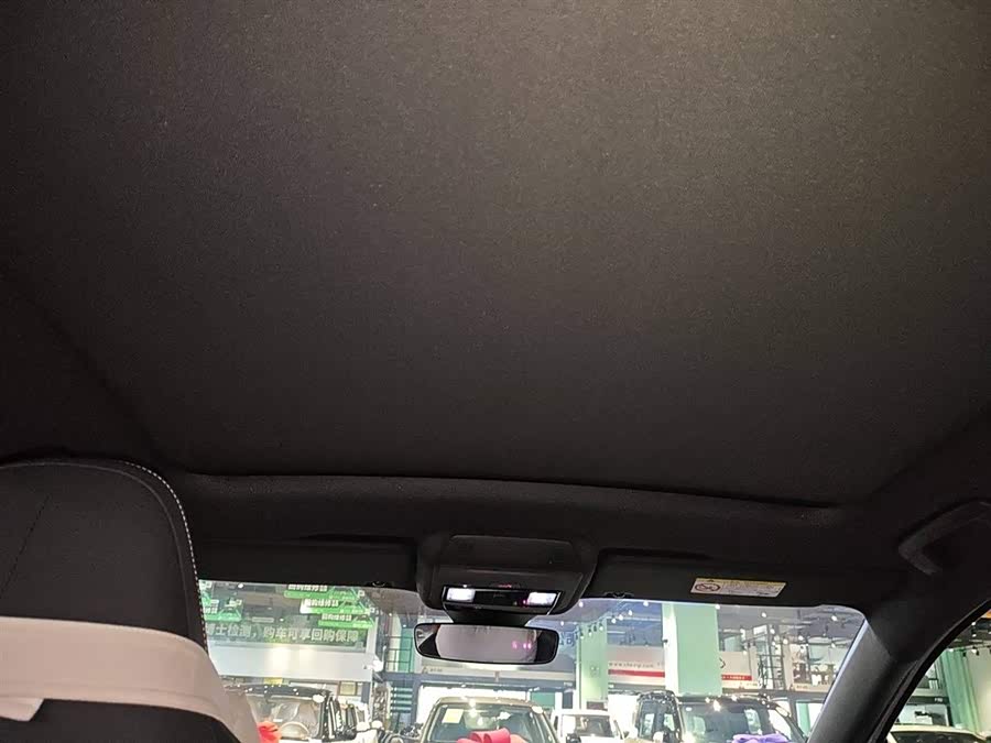 Volkswagen ID.UNYX 06 2025 #19 Volkswagen ID.UNYX 06 2025 imagen de coche #19