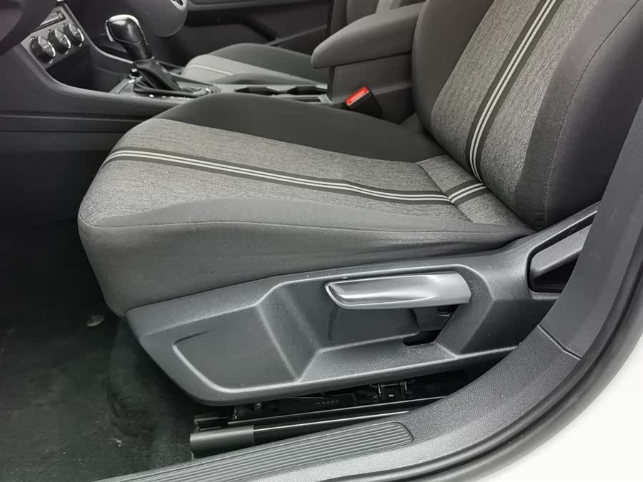 大众 朗逸纯电 2021 #19 大众 朗逸纯电 2021 汽车图片 #19