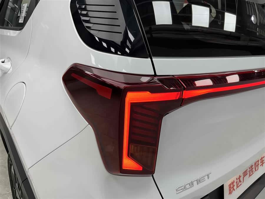 Kia Sonet 2024 صورة سيارة #19