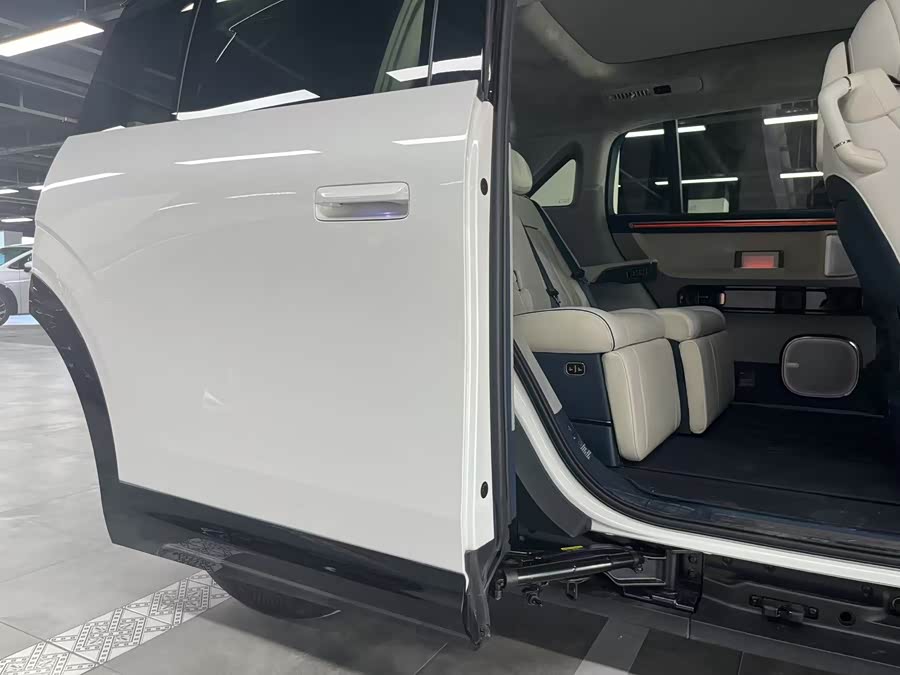 Zeekr MIX 2024 صورة سيارة #19