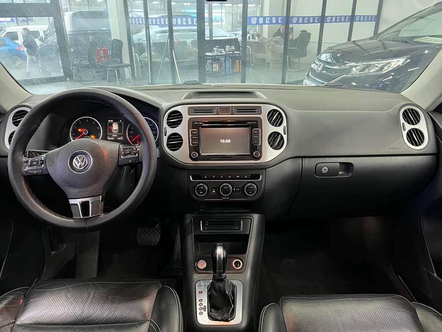 Volkswagen Tiguan 2016 #19 Volkswagen Tiguan 2016 car image #19
