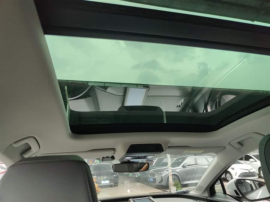 Audi Q5 e-tron 2024 immagine di auto #19