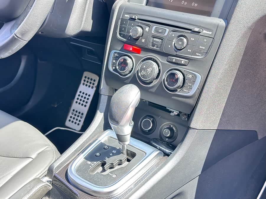 Citroen C4L 2015 car image #19