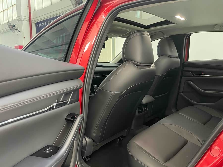 Mazda 3 Axela 2022 immagine di auto #19