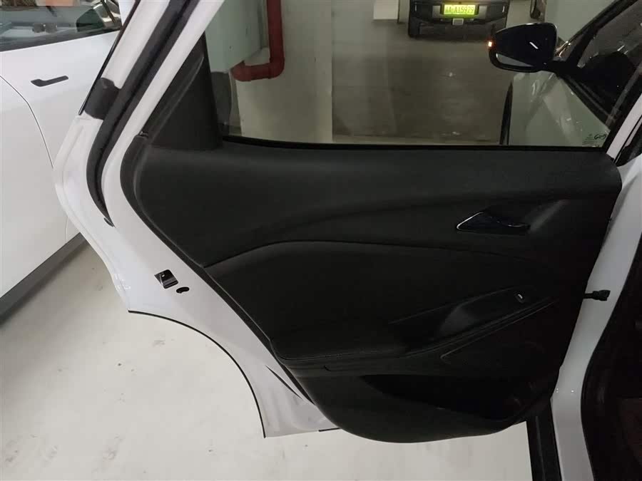 Chevrolet Charm 2023 car image #19