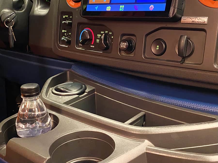 Ford E350 2010 image de voiture #19