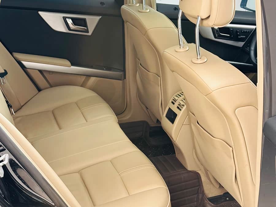 Mercedes-Benz GLK Class (Imported) 2010 #19 Mercedes-Benz GLK Class (Imported) 2010 car image #19