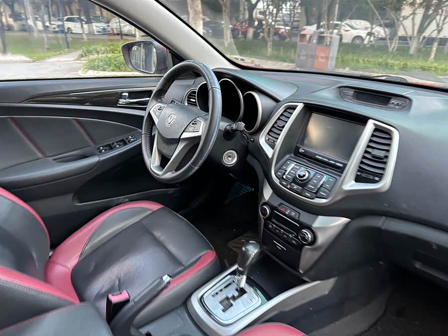 Changan Eado XT 2015 car image #19