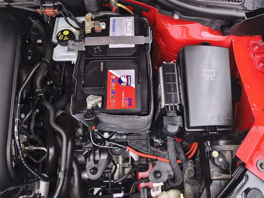 Audi Q2L 2018 car image #19