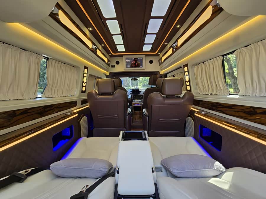 Ford Transit 2022 immagine di auto #19