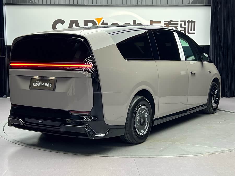 理想汽车 理想MEGA 2025 汽车图片 #19