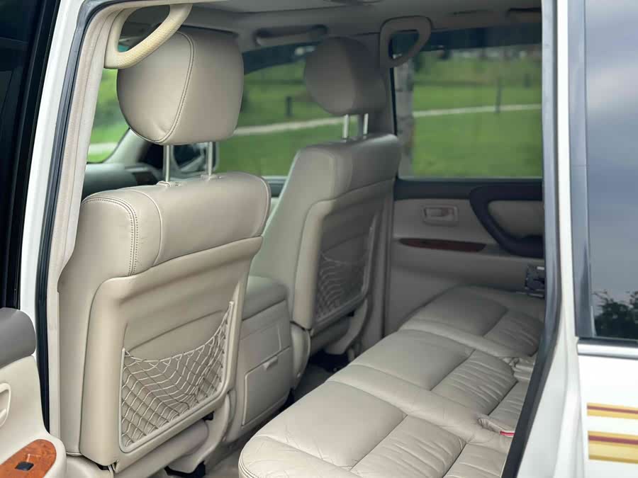 丰田 兰德酷路泽 2006 汽车图片 #19