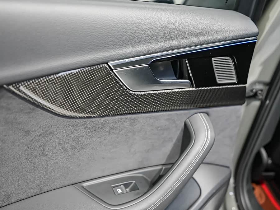 Audi S4 2023 صورة سيارة #19