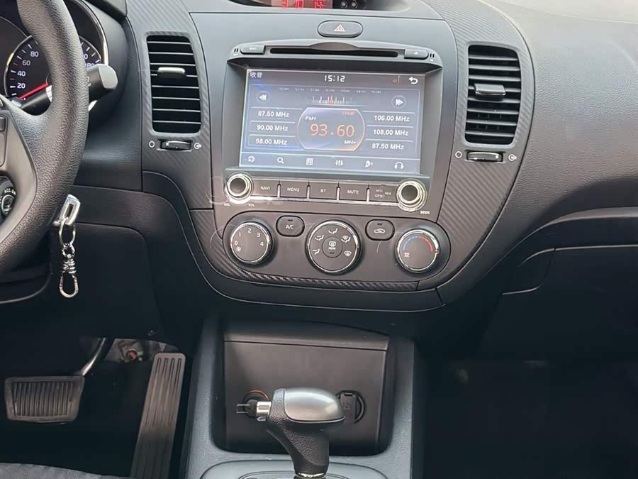 Kia K3 2013 car image #19