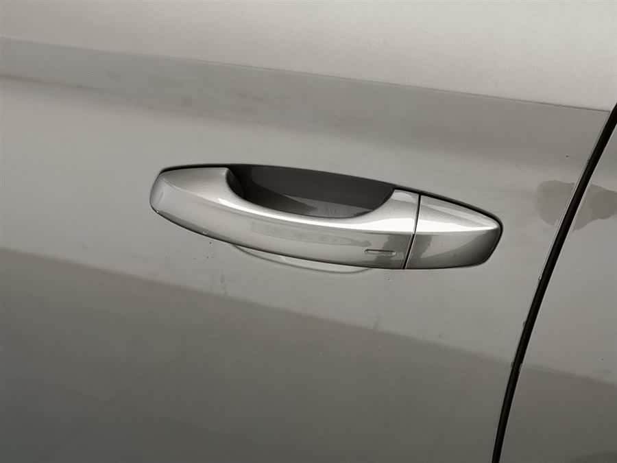 Skoda Superb 2016 car image #19