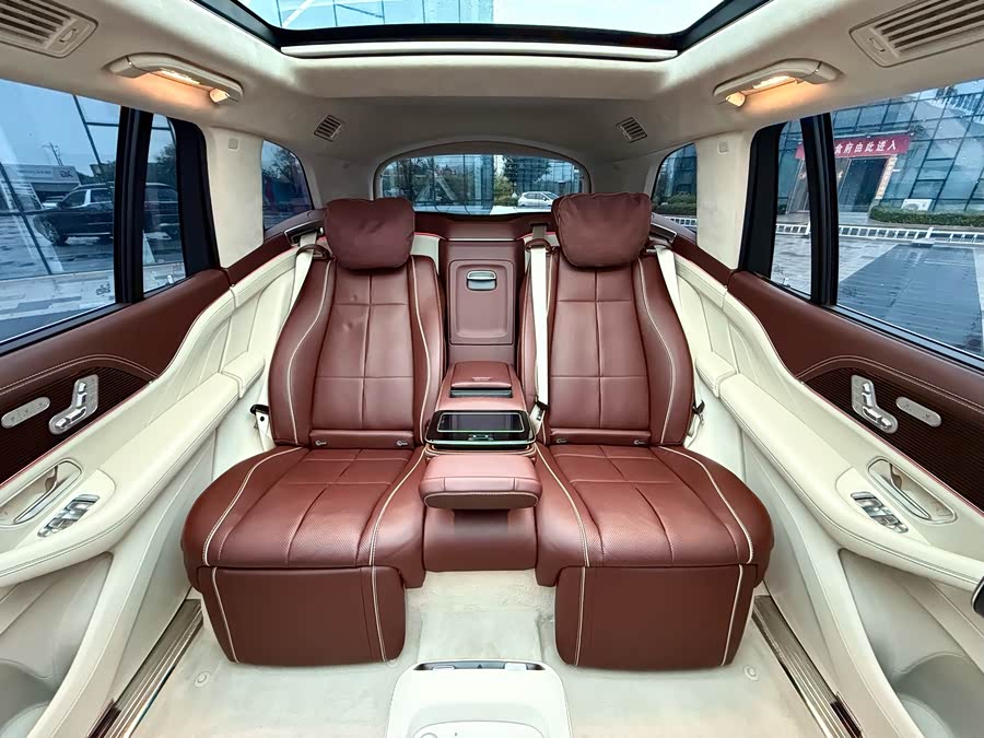 Mercedes-Benz Maybach GLS 2021 car image #19