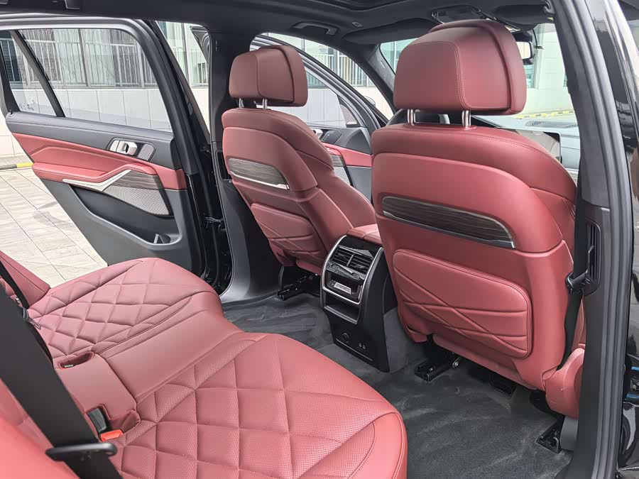 BMW X5 2023 car image #19