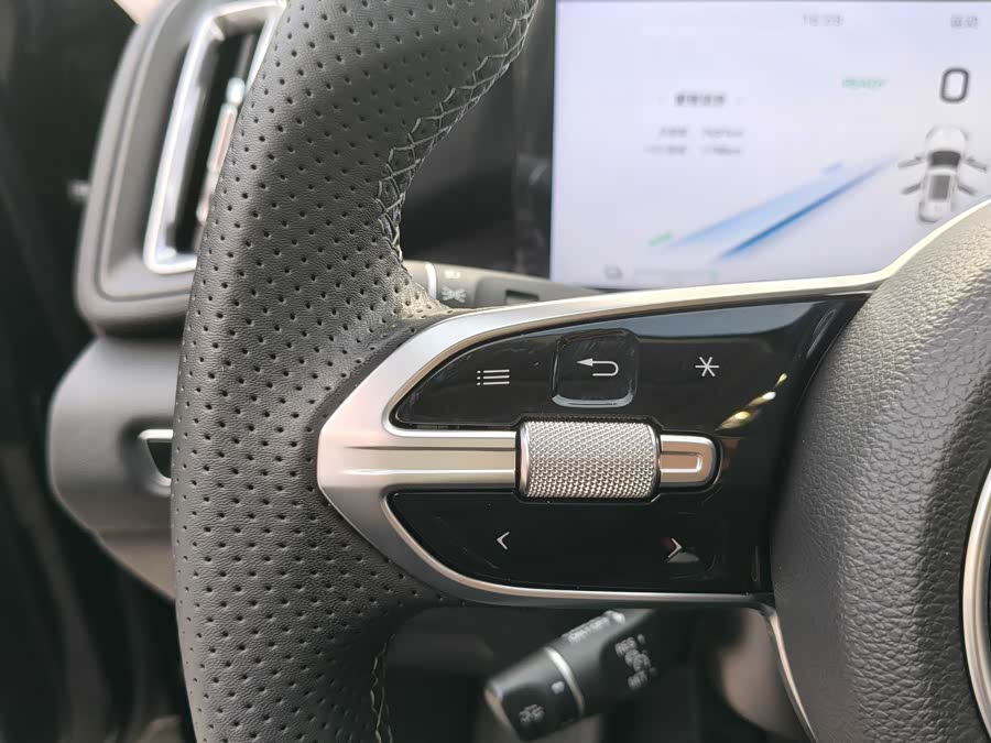 HongQi HS3 PHEV 2025 car image #19