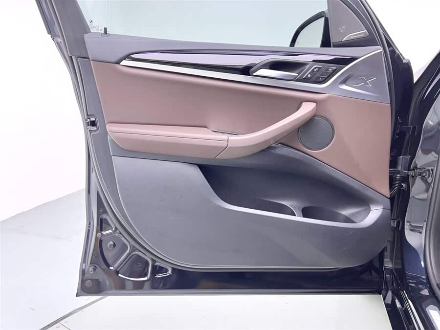 BMW iX3 2024 imagem de carro #19