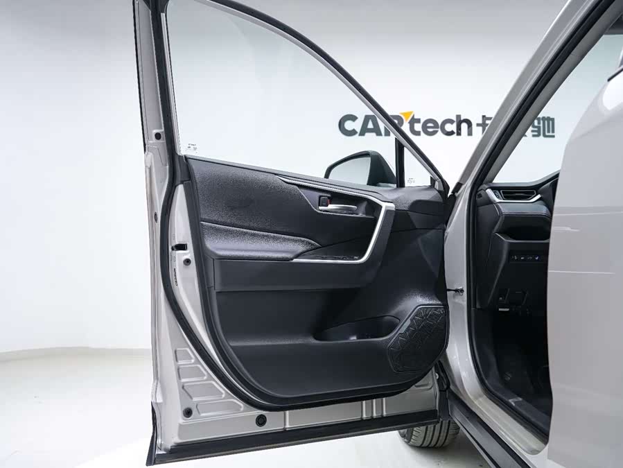 Toyota Wildlander New Energy 2022 #19 Toyota Wildlander New Energy 2022 car image #19