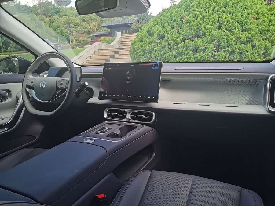 零跑汽车 零跑B01 2025 汽车图片 #19