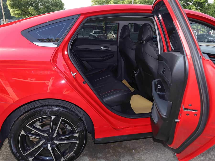 GEELY Monjaro MHEV 2022 car image #19