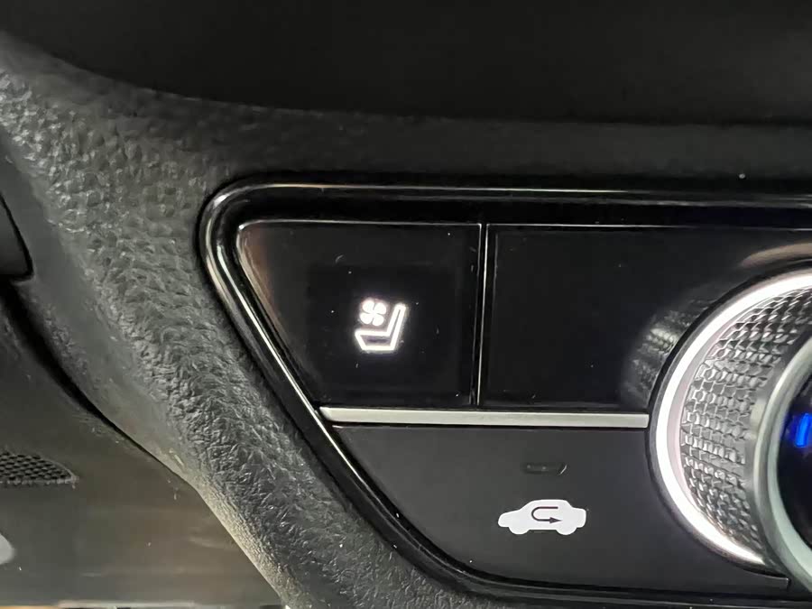 Honda ZR-V 2023 #19 Honda ZR-V 2023 immagine di auto #19