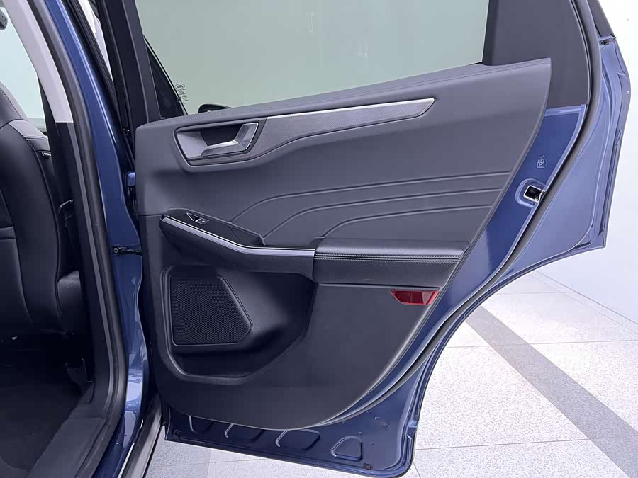 Ford Escape 2021 immagine di auto #19