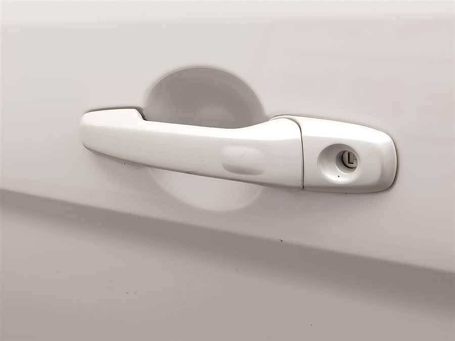 Ford Explorer (Imported) 2017 car image #19