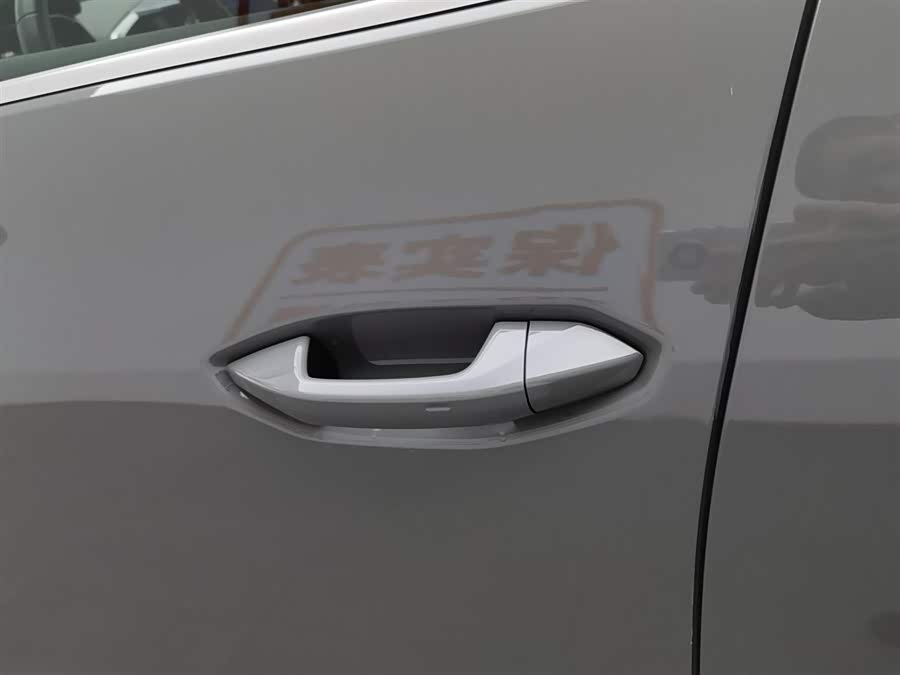 Audi Q4 e-tron 2023 صورة سيارة #19