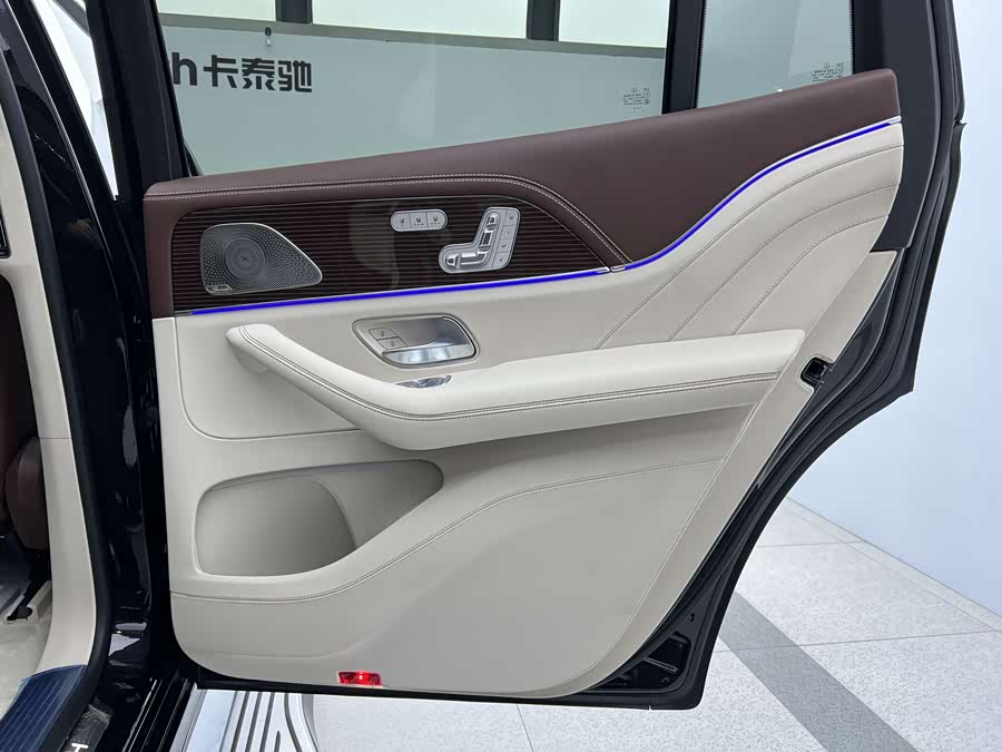 Mercedes-Benz Maybach GLS 2022 #19 Mercedes-Benz Maybach GLS 2022 car image #19