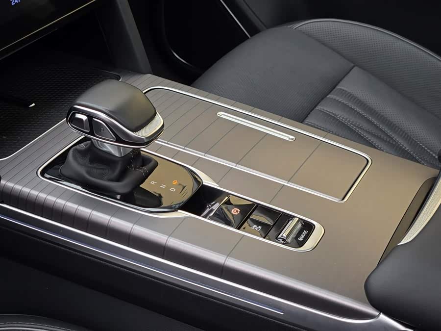 HongQi HS7 PHEV 2024 #19 HongQi HS7 PHEV 2024 car image #19