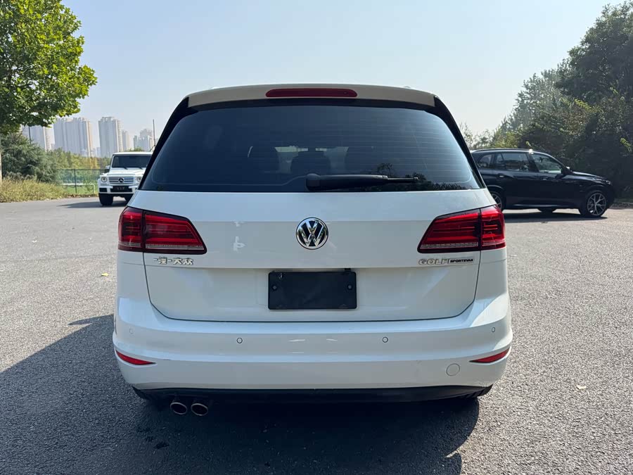 Volkswagen Golf Sportsvan 2018 car image #19