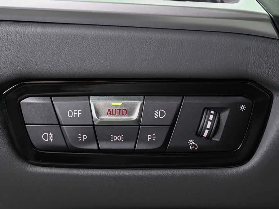 BMW M3 2025 изображение автомобиля #19