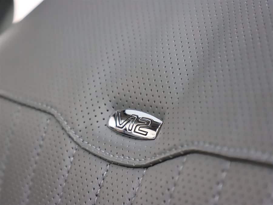 Mercedes-Benz CL Class 2009 car image #19