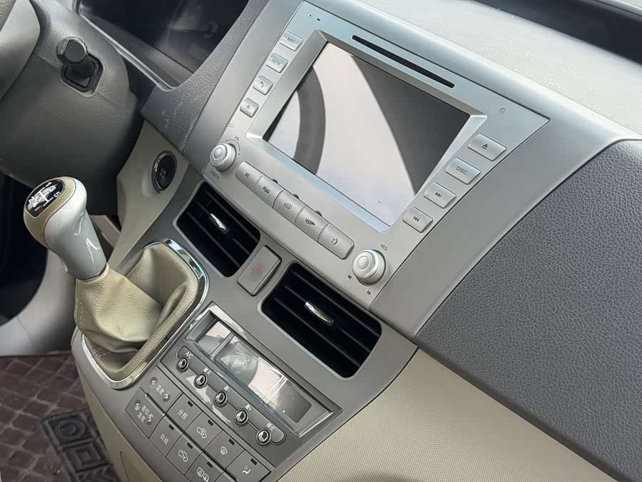 BYD M6 2017 #19 BYD M6 2017 صورة سيارة #19