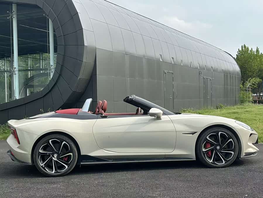 MG Cyberster car image #19