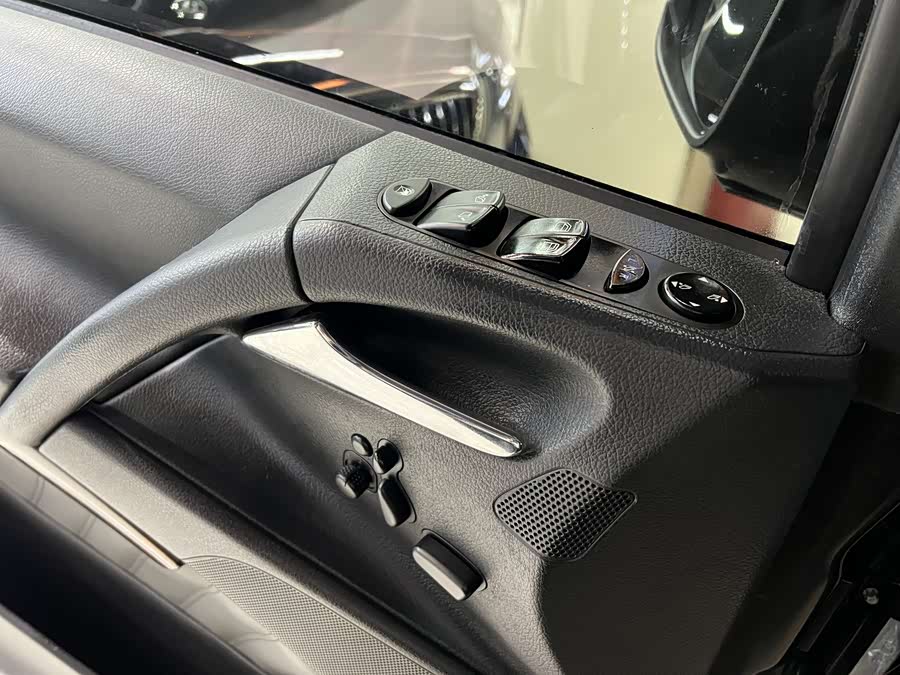 Mercedes-Benz Viano (Imported) 2011 #19 Mercedes-Benz Viano (Imported) 2011 car image #19