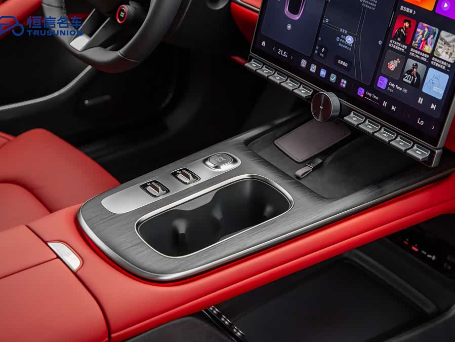 MI SU7 2025 car image #19