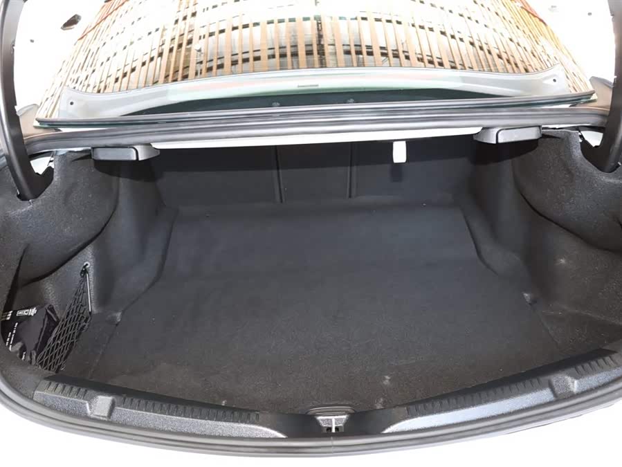 Mercedes-Benz E Class (Imported) 2018 car image #19