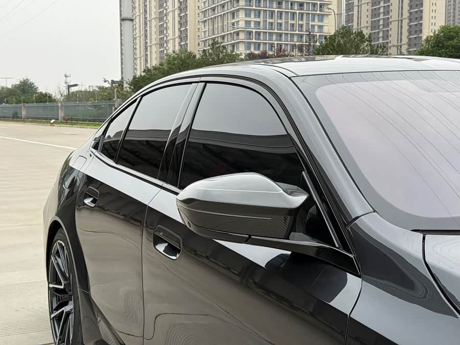 BMW M5 New Energy 2025 #19 BMW M5 New Energy 2025 car image #19