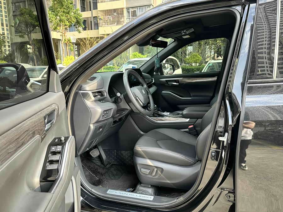 Toyota Crown Kluger 2024 #19 Toyota Crown Kluger 2024 car image #19