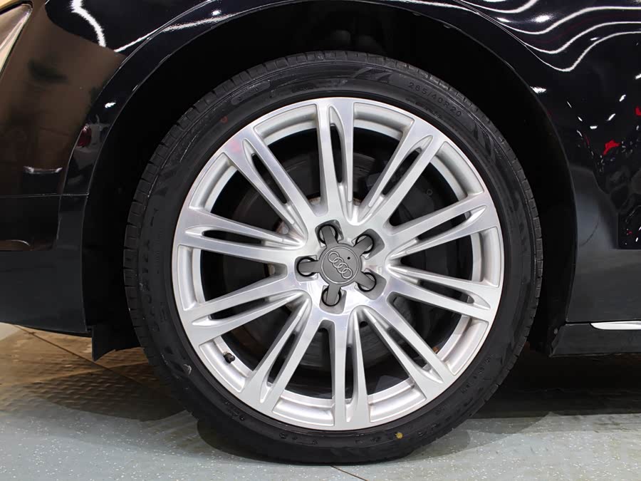 Audi A8 2013 imagen de coche #19