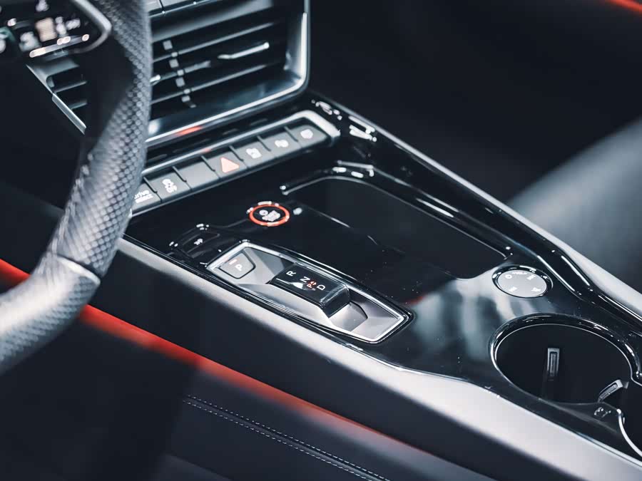 Audi RS e-tron GT 2023 car image #19