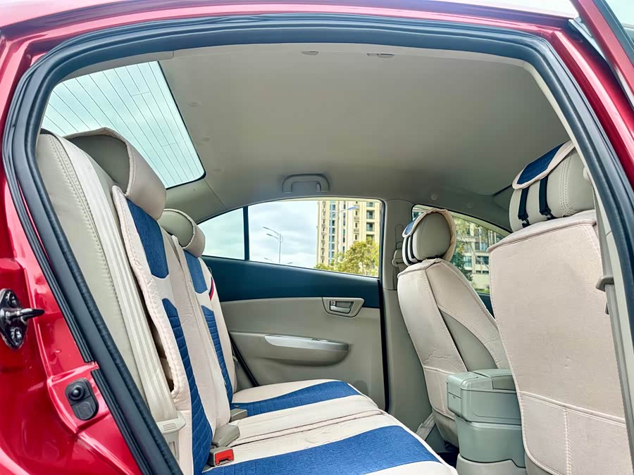 Changan Alsvin V5 2014 car image #19