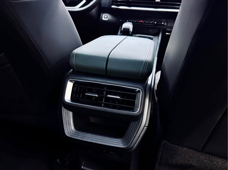 GEELY Okavango L 2023 imagen de coche #19