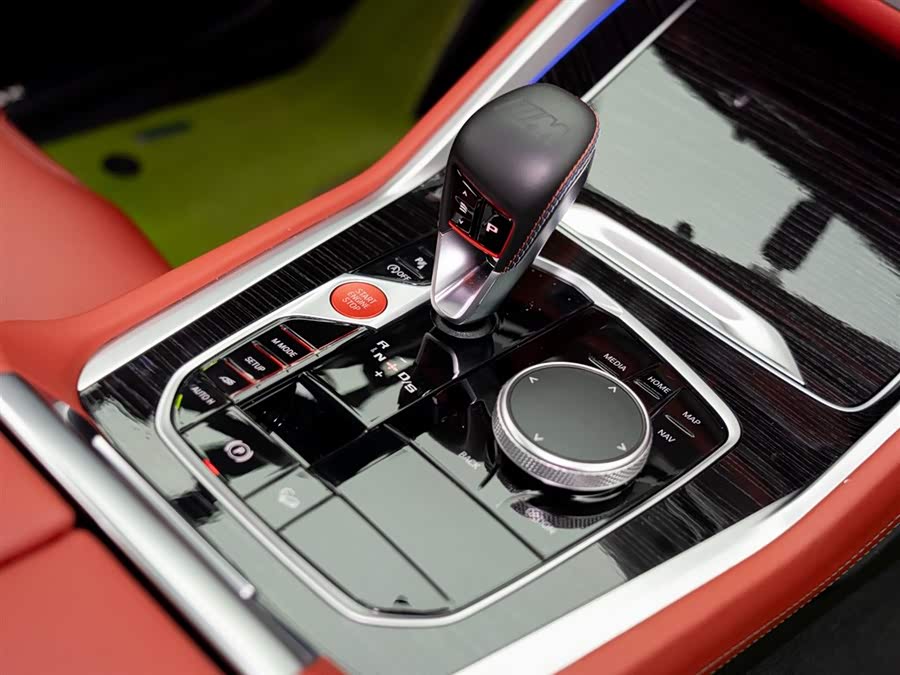 BMW X6 M 2023 #19 BMW X6 M 2023 car image #19